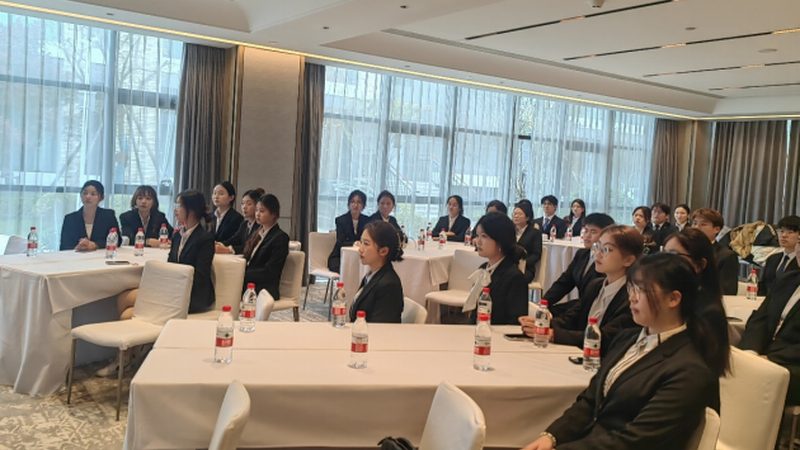 高空拓展训练设备：揭秘其报价背后的秘密